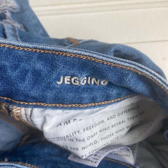 AE Super Stretch Rip and Repair Jegging Size 2 - Picture 8 of 9